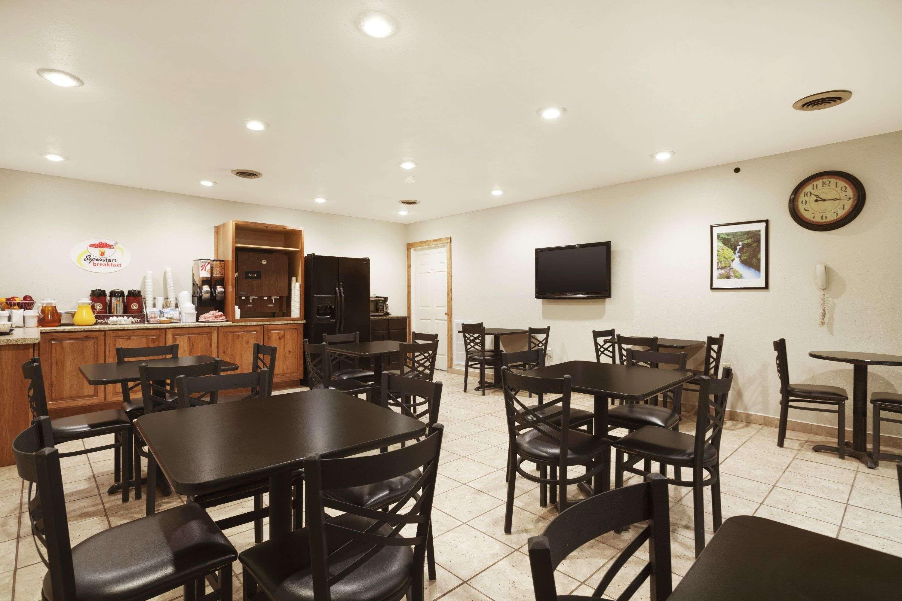 Super 8 By Wyndham Williston Nd Exterior foto